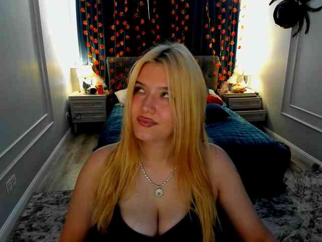 VelvetSky's Webcam Live Show