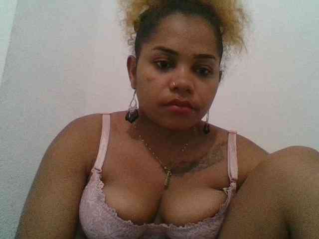 Monica1612's Webcam Live Show