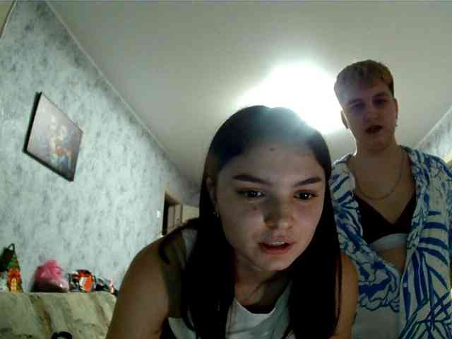 2Lesbians's Webcam Live Show