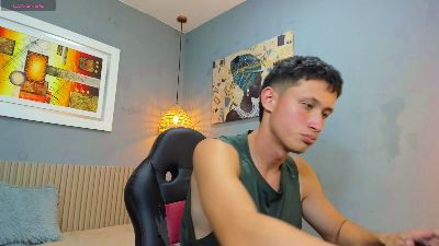 Garuo_18's Webcam Live Show