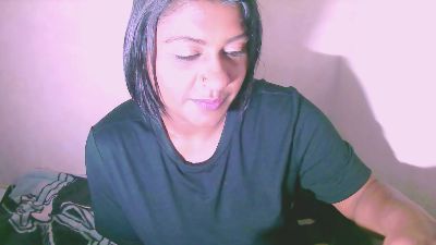 GoddessKushyXXX's Webcam Live Show