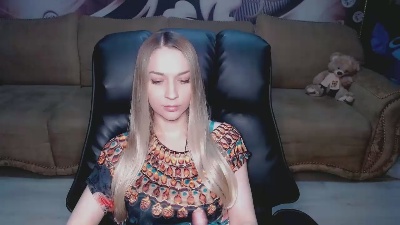 Lovellymalina's Webcam Live Show