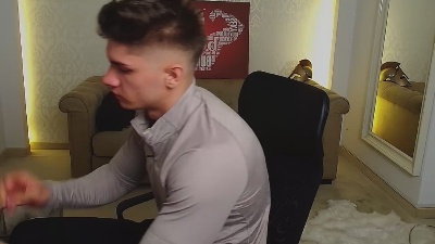 Порночат с MaxKaidenn