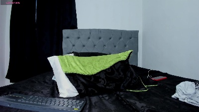 MaximusDicks's Webcam Live Show