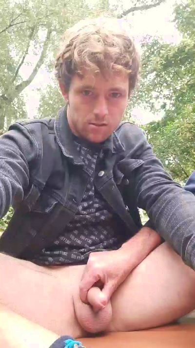 Moesbi's Webcam Live Show