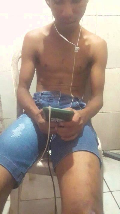 Morenooputoo's Webcam Live Show