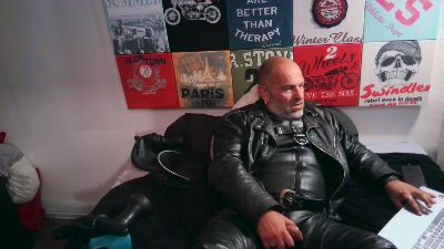 bear70s's Webcam Live Show