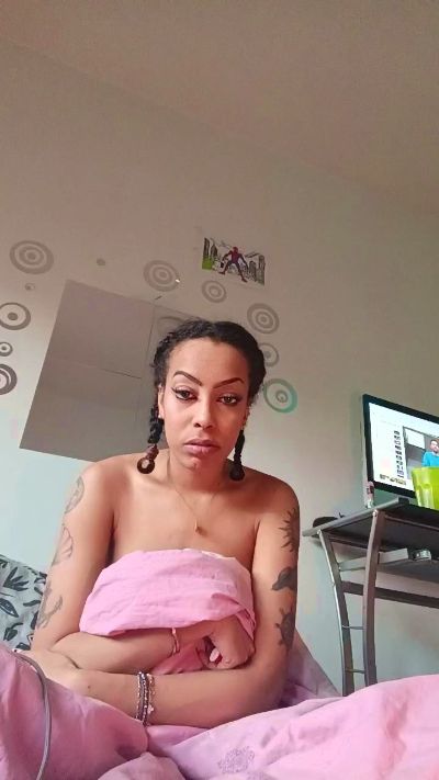 elleblue_sexy's Webcam Live Show