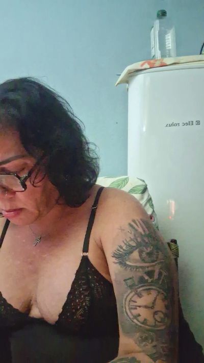 lucimaralu82's Webcam Live Show