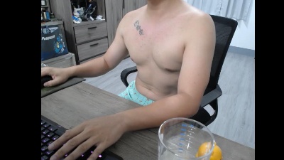 smallsmallwa's Webcam Live Show