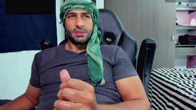 tuzzio1's Webcam Live Show
