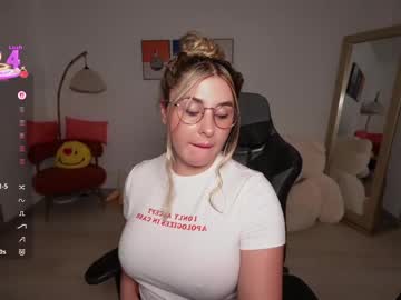 amy_ross1's Webcam Live Show
