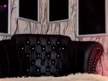 Sehen Sie sich electraraptisss Live-Sexshow an
