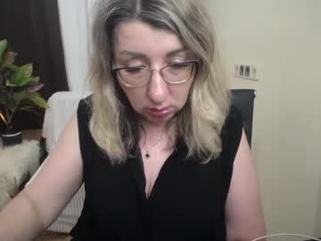 Порночат с helenenigma