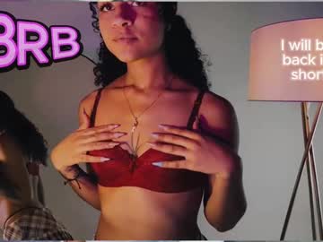 layla_clarke's Webcam Live Show