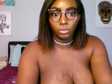 Sehen Sie sich laylaarianas Live-Sexshow an