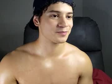 lilhotnando's Webcam Live Show