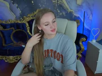 lylanimfa's Webcam Live Show