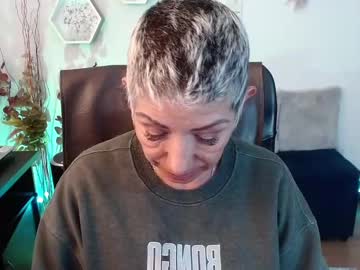 momdevora's Webcam Live Show