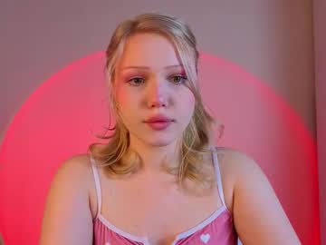 petite_hollyy's Webcam Live Show