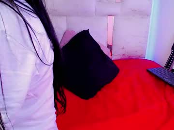 Sehen Sie sich tamaraa_3s Live-Sexshow an