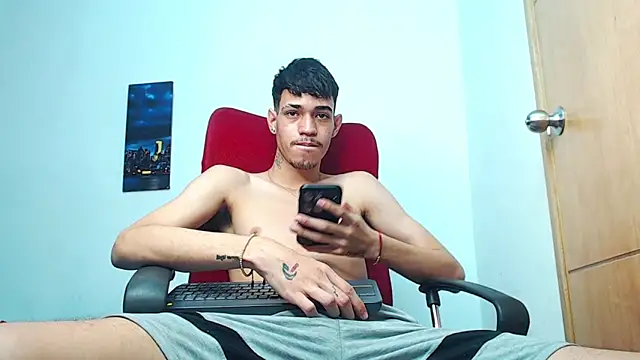 littledemon777's Webcam Live Show