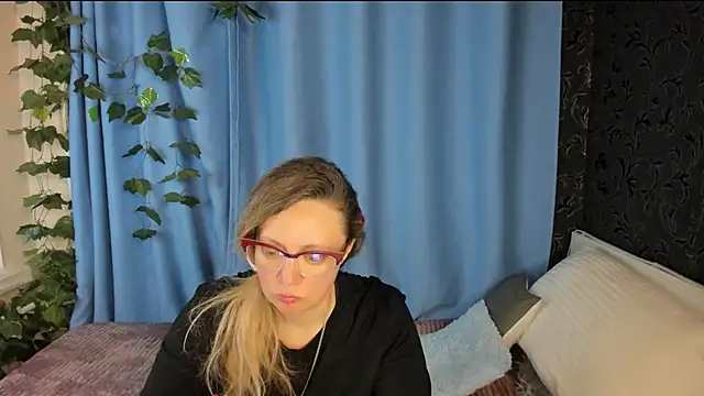Порночат с JessicaFoxie