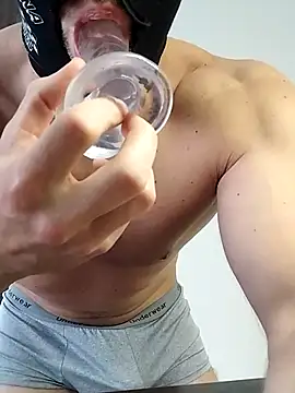 Порночат с trainwithme
