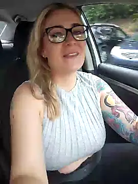 HollyTattoo's Webcam Live Show