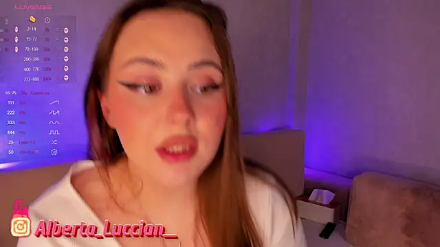 AlbertaLove_'s Webcam Live Show