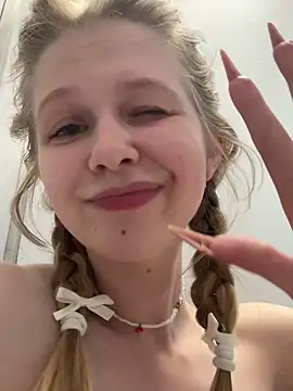 Julie_Cutie's Webcam Live Show