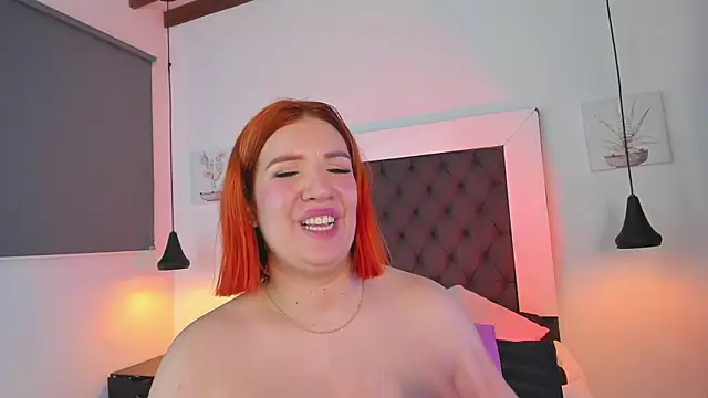 Порночат с Soyamelia_99