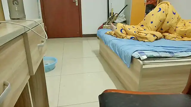 huzi518's Webcam Live Show