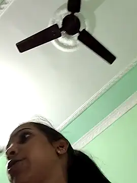 Hotty-Nidhi's Webcam Live Show