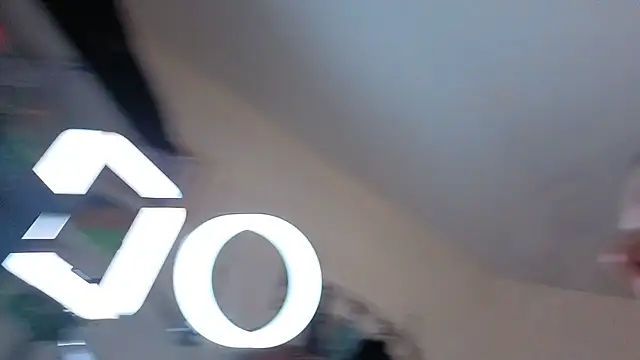 Ellie-L-Elizabeth's Webcam Live Show