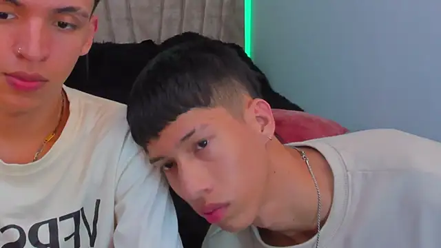 Juan_Nd_Steven Webcam-Liveshow