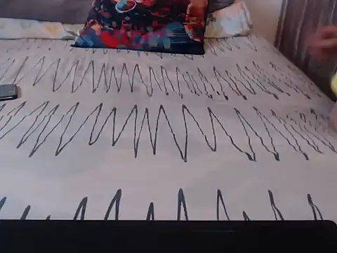 lulubellaxxh's Webcam Live Show