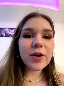 PumaShyXD's Webcam Live Show