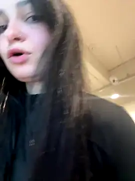 Порночат с lunalovelee