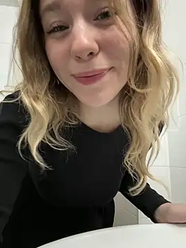 Mimiumuy's Webcam Live Show
