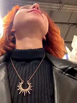 Порночат с RosieSecret