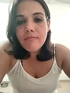 Bellapotencia1985's Webcam Live Show
