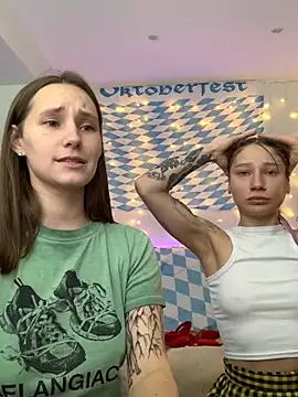 HotCaramellsTV's Webcam Live Show