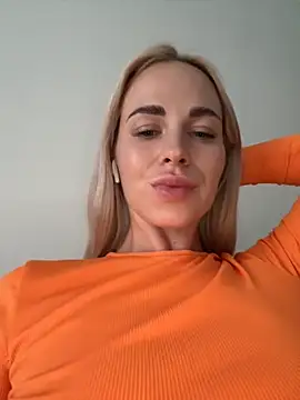 streetdoll's Webcam Live Show