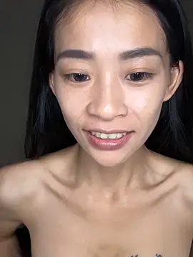 tw-EnEnMimi's Webcam Live Show