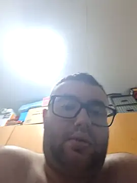Javier_bear's Webcam Live Show