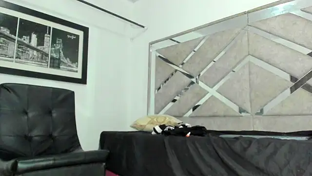 EvaxEmma's Webcam Live Show