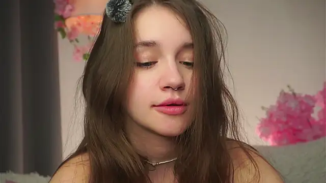 AmiLewis's Webcam Live Show