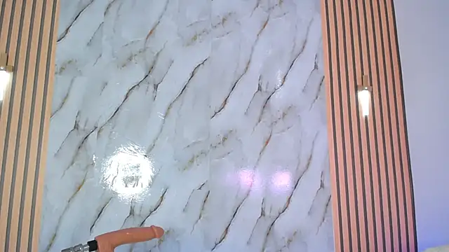 melani_eli's Webcam Live Show