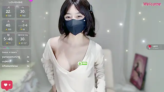 -Hell0-Kitty's Webcam Live Show